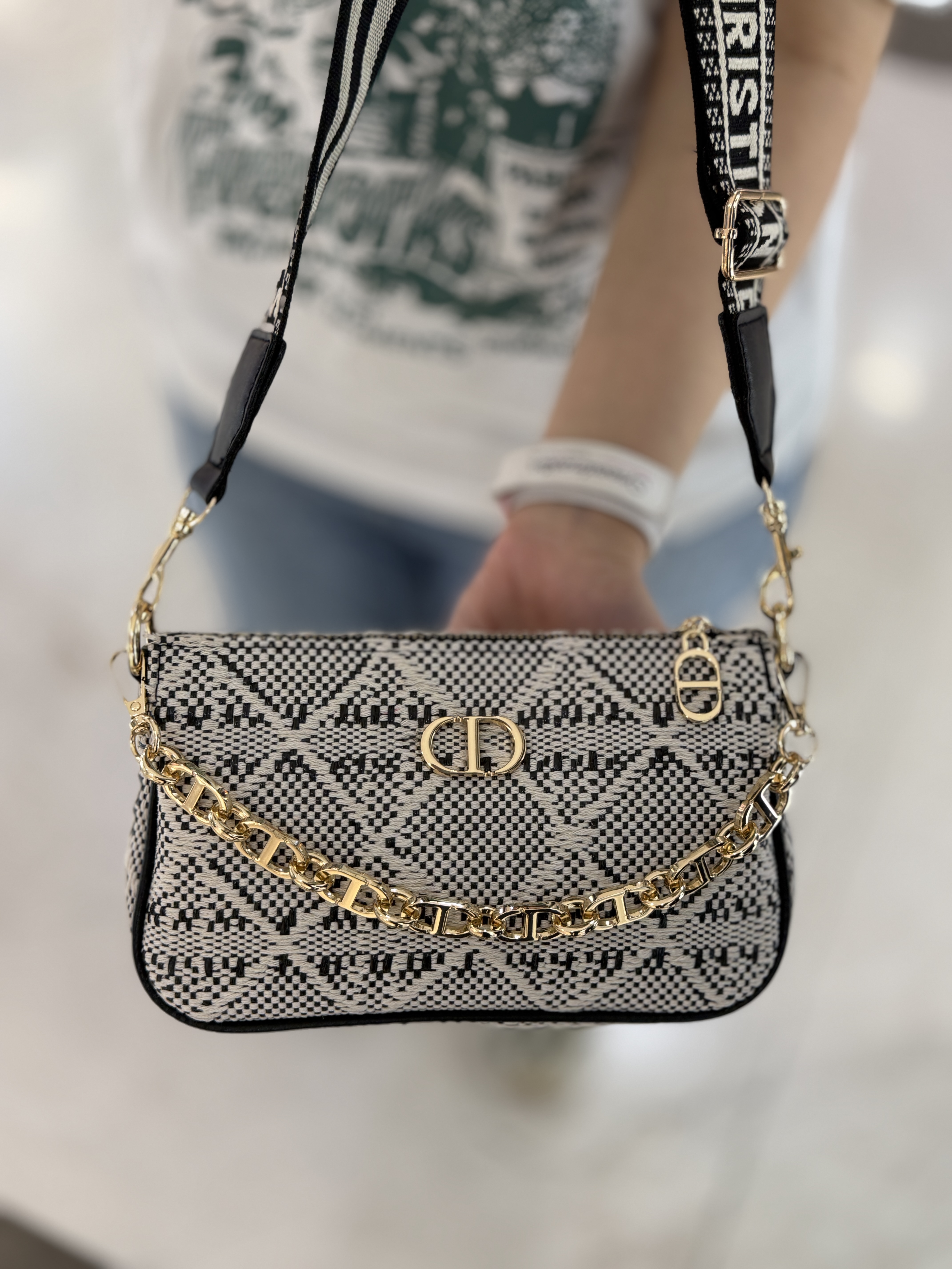 کیف دوشی اسپرت دیور Dior