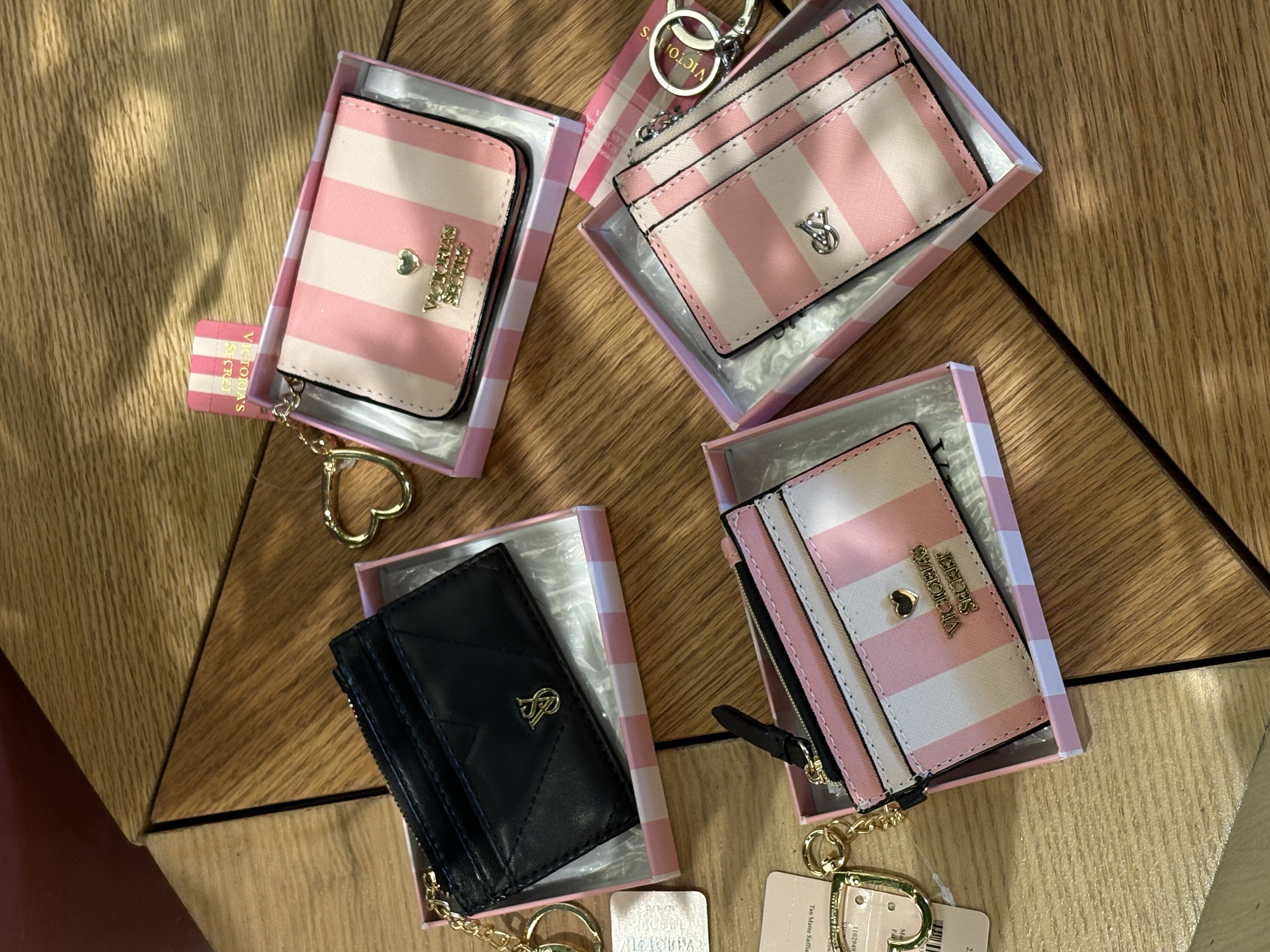 جاکارتی Victoria secret